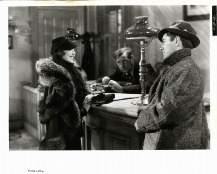Photo - AMOUR EN PREMIERE PAGE (l') - 20x25cm