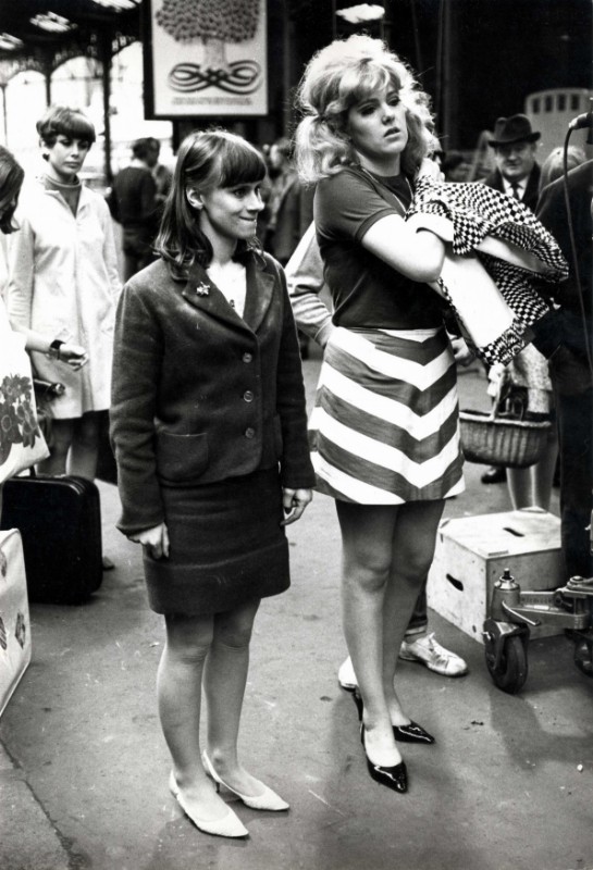 Photo - DEUX ANGLAISES EN DELIRE - 20x30cm